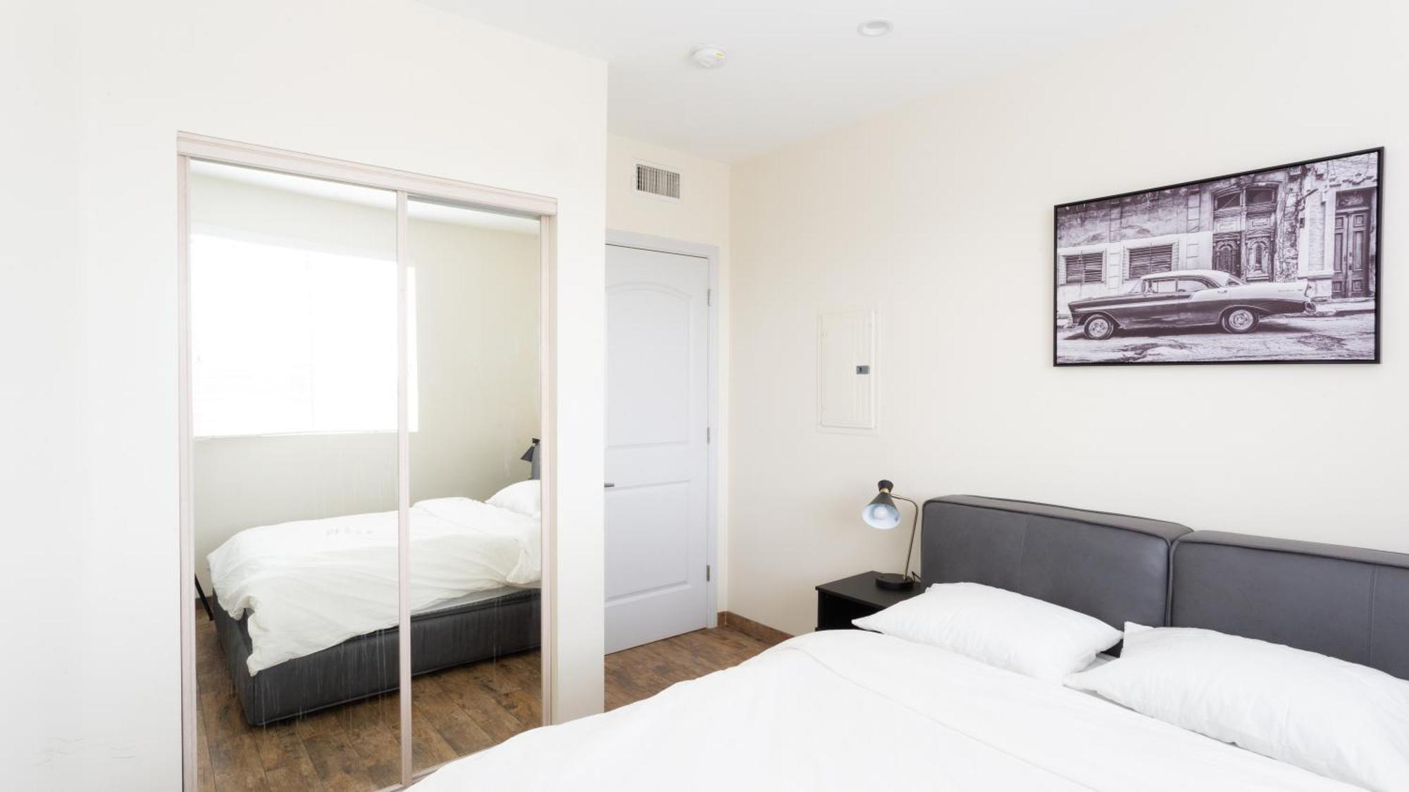 Three-Bedroom Hollywood Condo Los Angeles Buitenkant foto